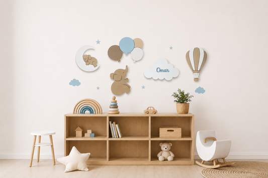 Ideas para una habitación Montessori: lámparas de madera y decoración de pared