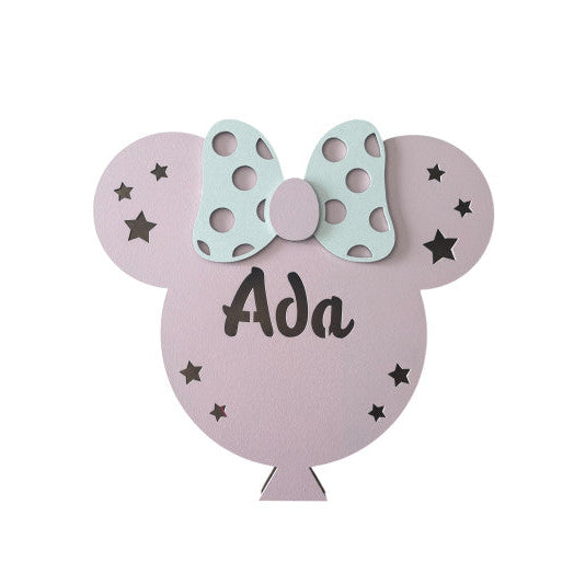 Lámpara infantil de pared con ratoncita personalizada y nombre taladrado BugyBagy. Decoración para habitación de bebé y regalo personalizado para nacimiento, baby shower o bautizo.