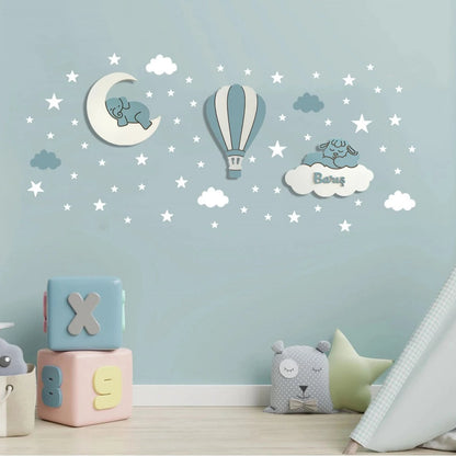 Set personalizado de 3 lámparas infantiles de madera en colores azul y blanco con elefante sobre la luna, cordero sobre nube con nombre y globo aerostático, pintadas a mano con pintura a base de agua para habitación infantil.