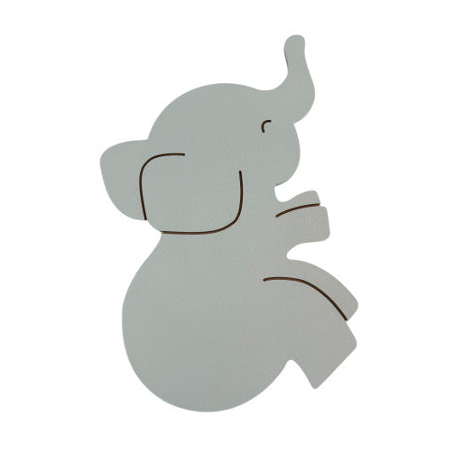 Lámpara infantil de pared con elefantito BugyBagy. Decoración para habitación de bebé y regalo personalizado para nacimiento, baby shower o bautizo.