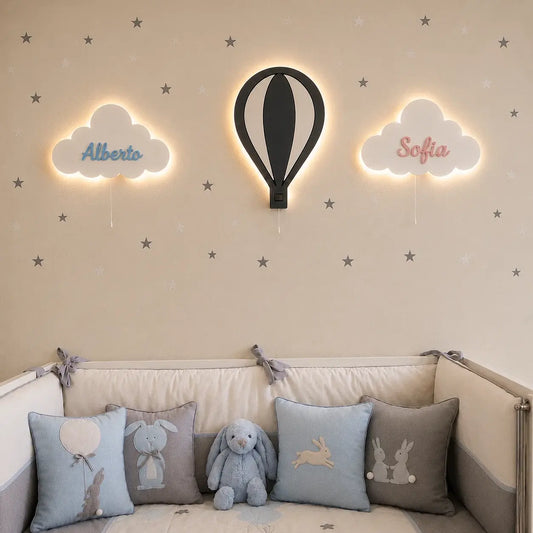 Set de 3 lámparas infantiles de madera con nubes personalizadas y globo aerostático