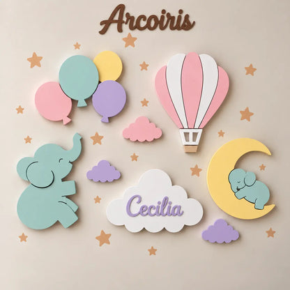 Conjunto de lámparas de pared LED infantiles con elefante, globo aerostático, globos, luna y nubes, incluyendo una nube personalizada con el nombre y tonos de arcoiris. Decoración cálida y acogedora para una habitación bebé. 